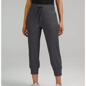 Ready to rulu Lululemon crop jogger